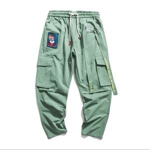 Women’s streetwear joggers! Trendy!